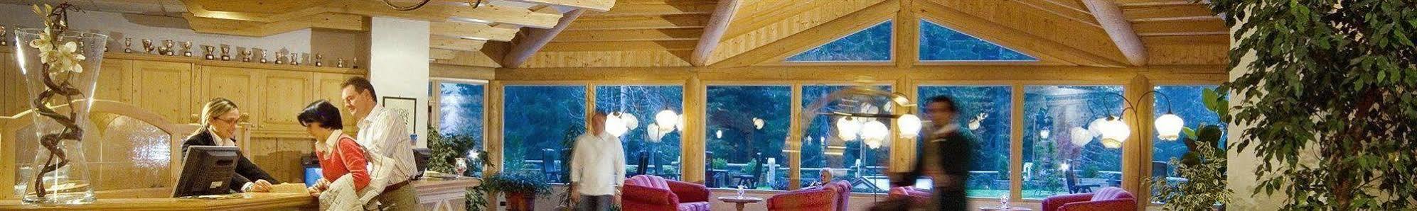 Carlo Magno Hotel Spa Resort Madonna di Campiglio Exterior foto