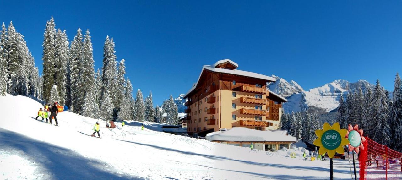 Carlo Magno Hotel Spa Resort Madonna di Campiglio Exterior foto