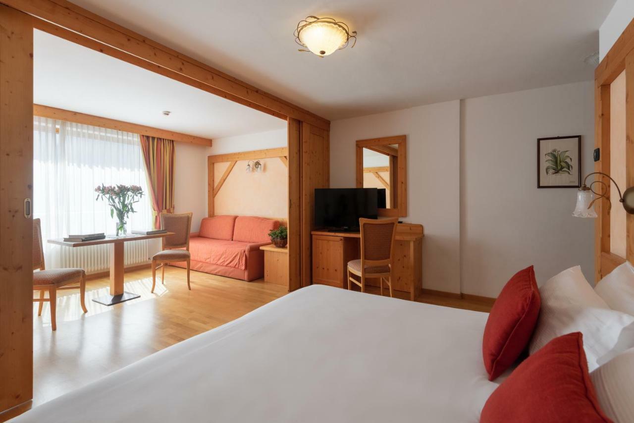 Carlo Magno Hotel Spa Resort Madonna di Campiglio Exterior foto