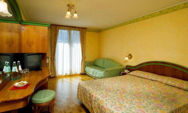 Carlo Magno Hotel Spa Resort Madonna di Campiglio Exterior foto